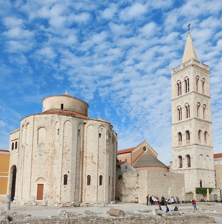 Lire la suite à propos de l’article <span lang ="en">City Walking Tour Zadar</span>